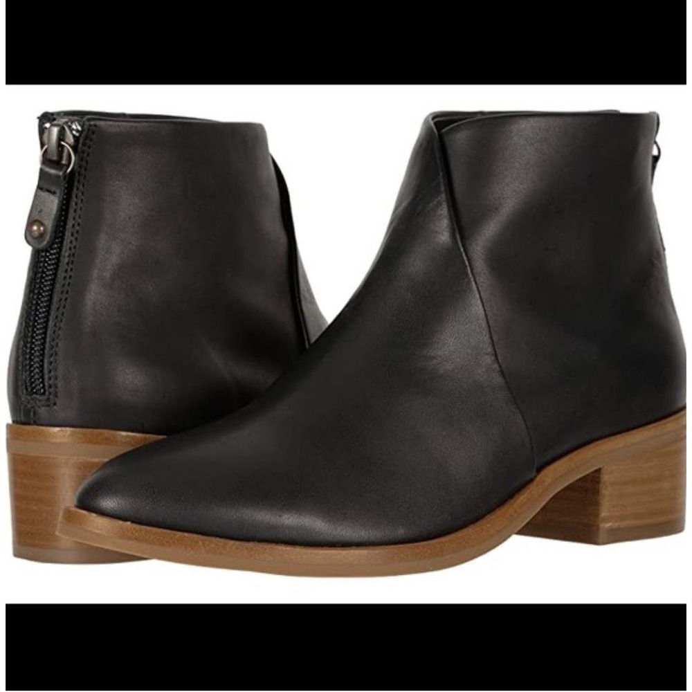 Soludos Black Ankle Boots with Brown Heel